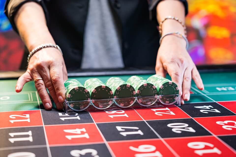 Eliminating Payroll Errors: Why Accurate Casino Tip Tracking Matters